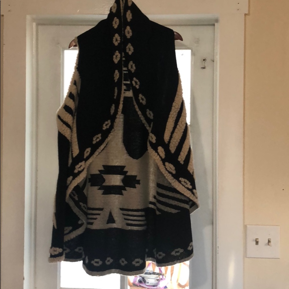 Sleeveless Cardigan